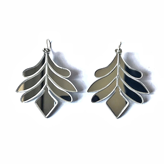Almas Earrings